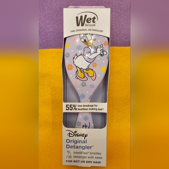 Wet Brush Accessories - 🆕️💜 Daisy Duck Wet Brush NWT ✨️